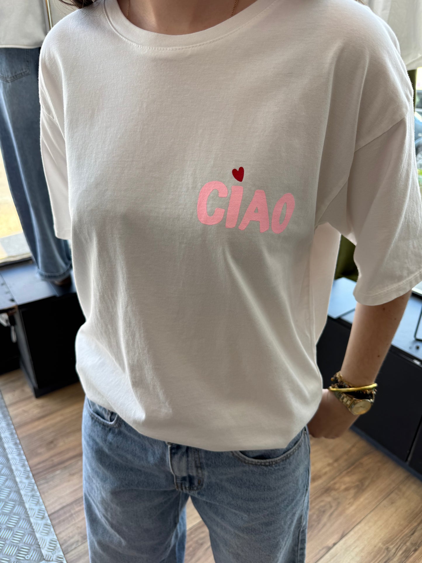 T-shirt. CIAO