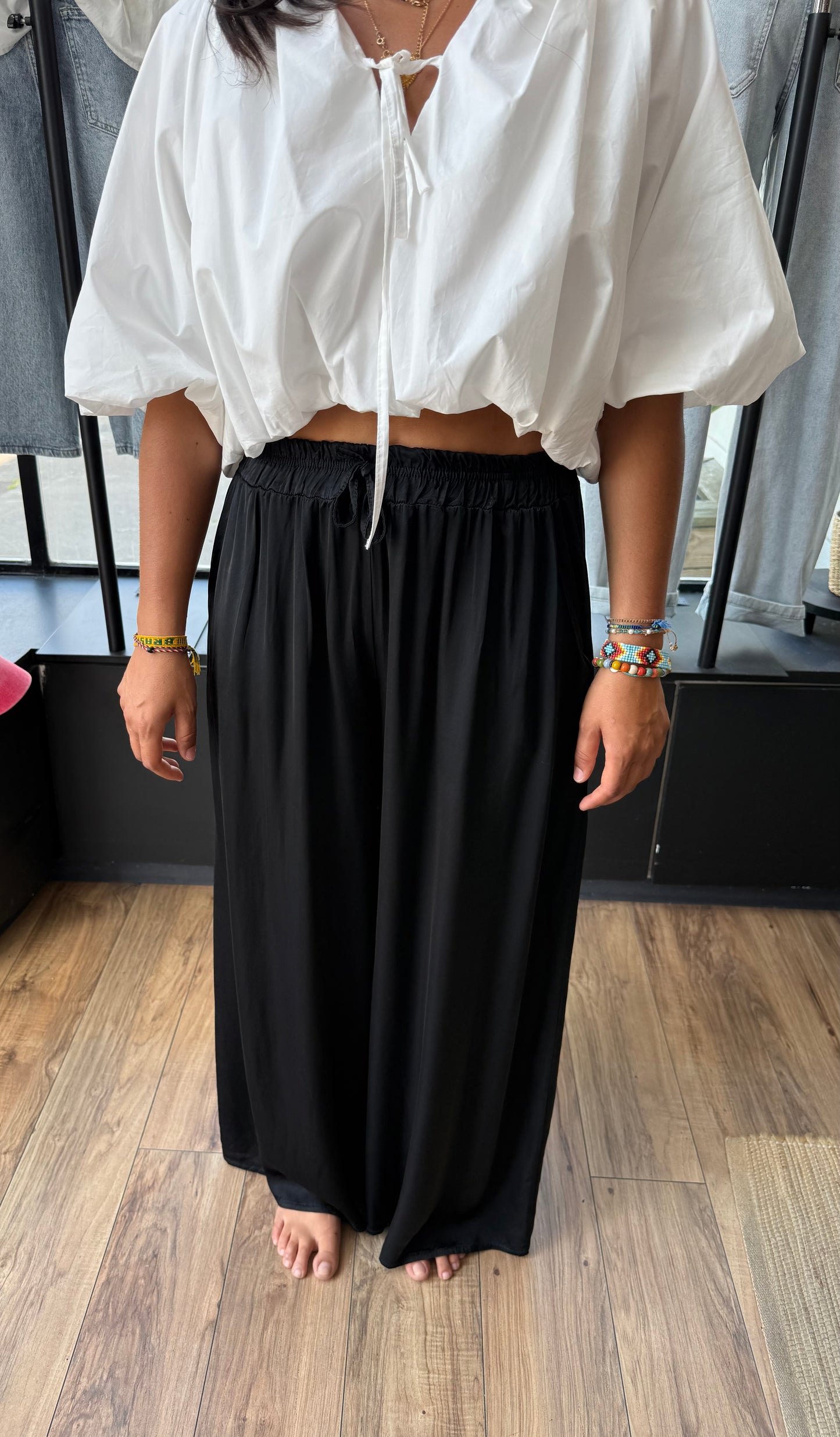 Pant. KIM