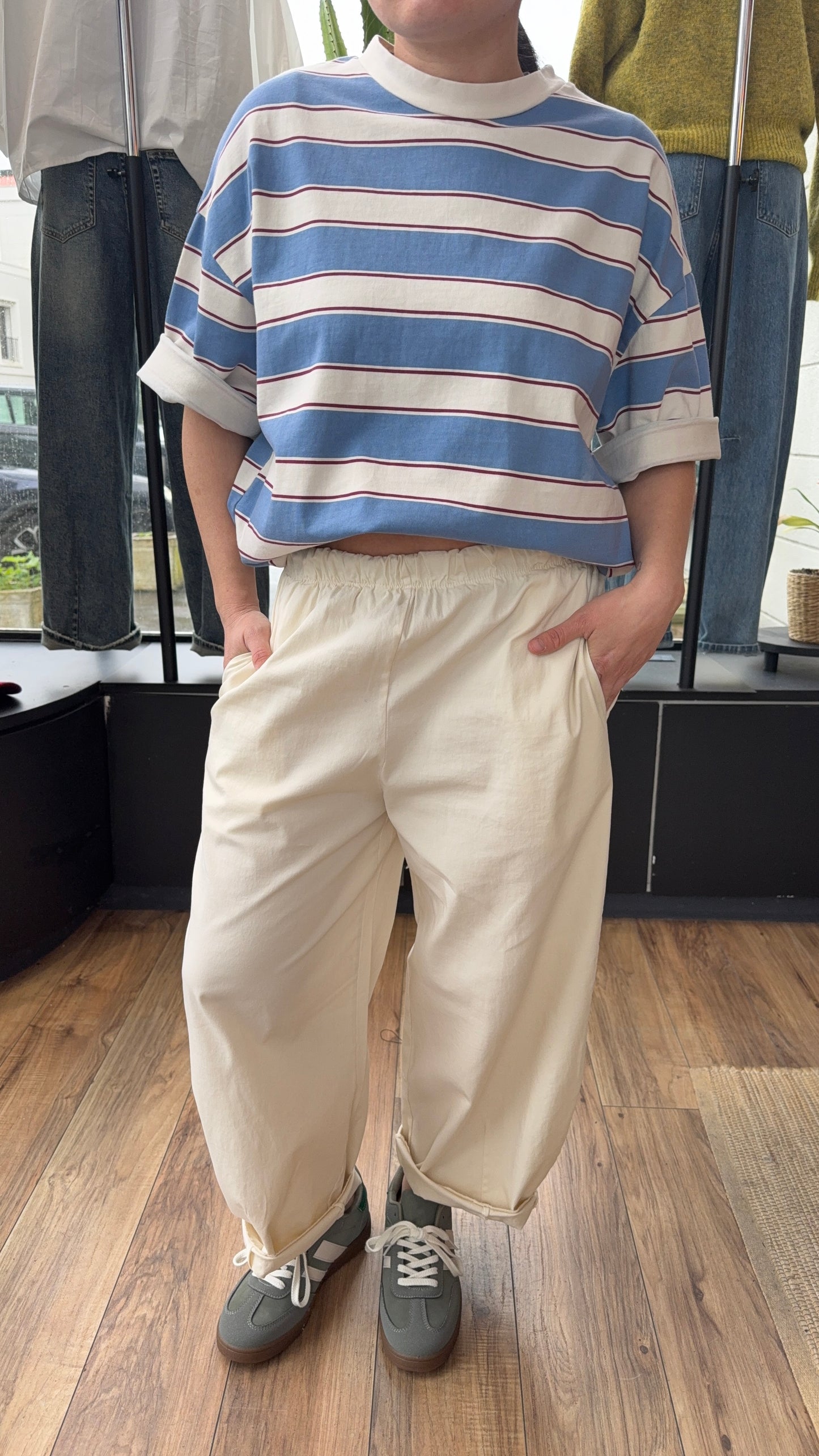 Pant. MIKE