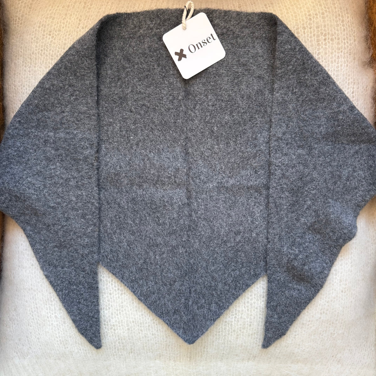 Petit. Triangle