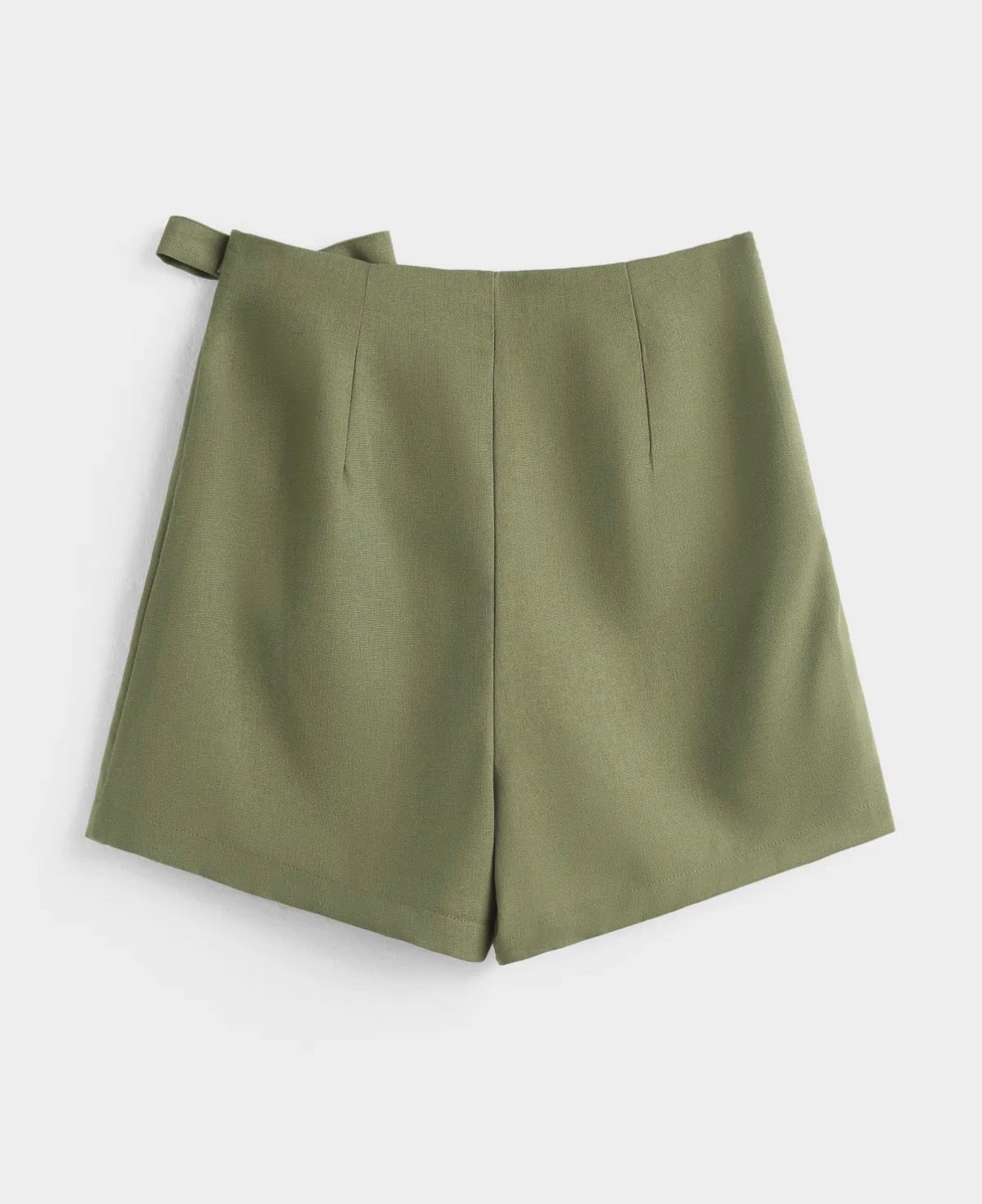 Skort. NINA