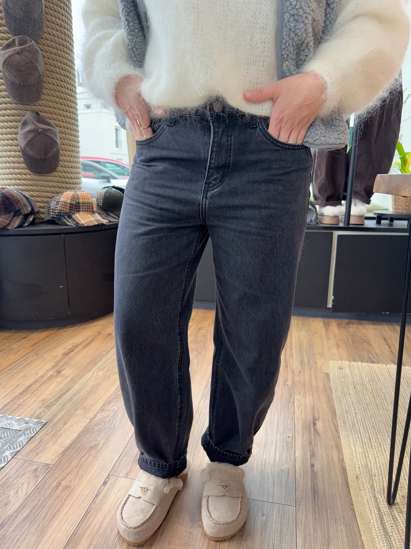 Denim. BRUNO