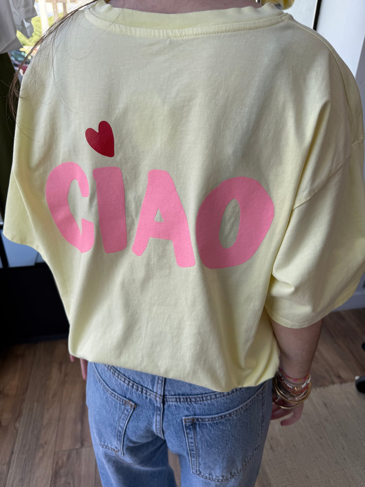 T-shirt. CIAO