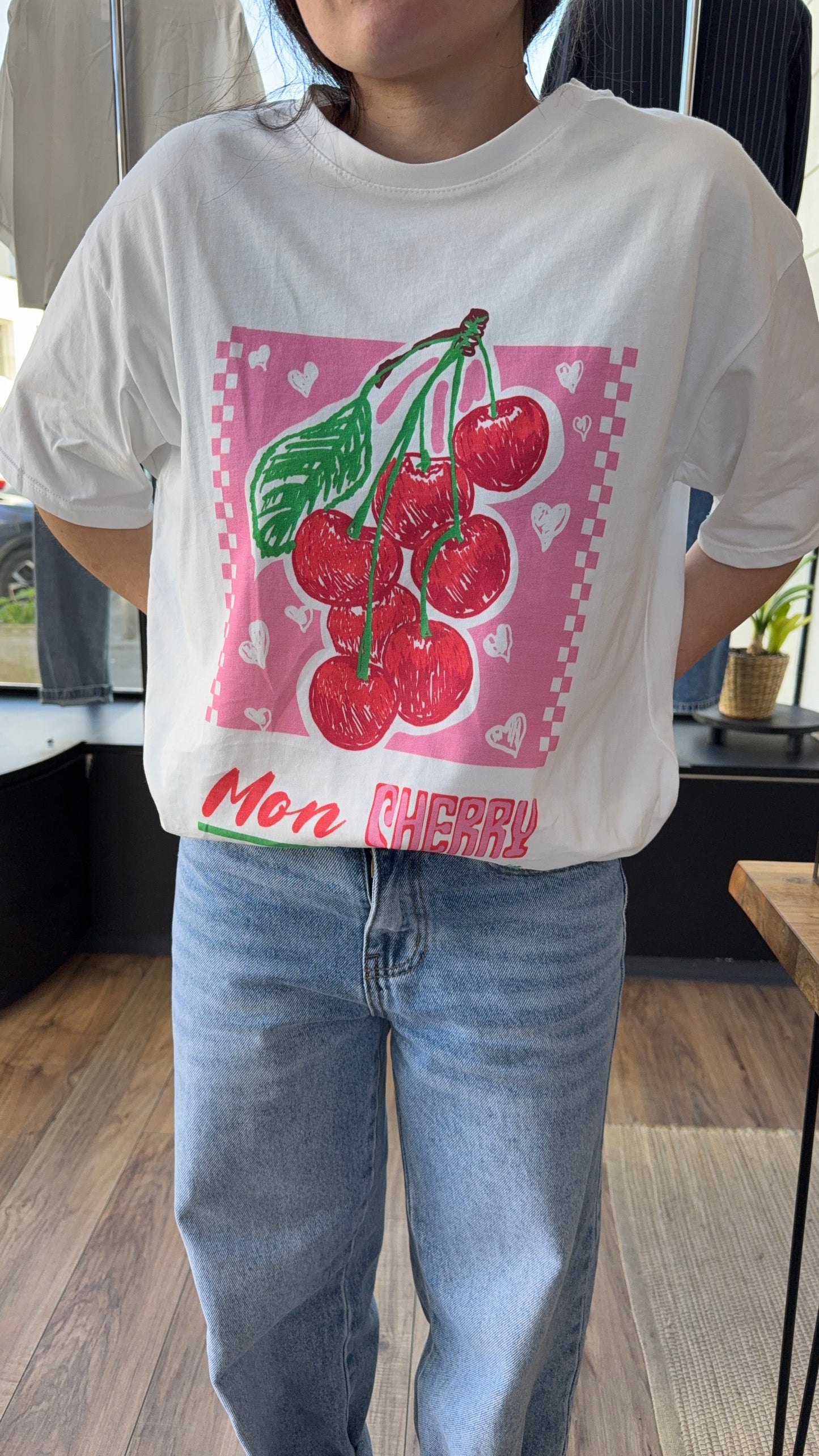 T-shirt. CHERRY