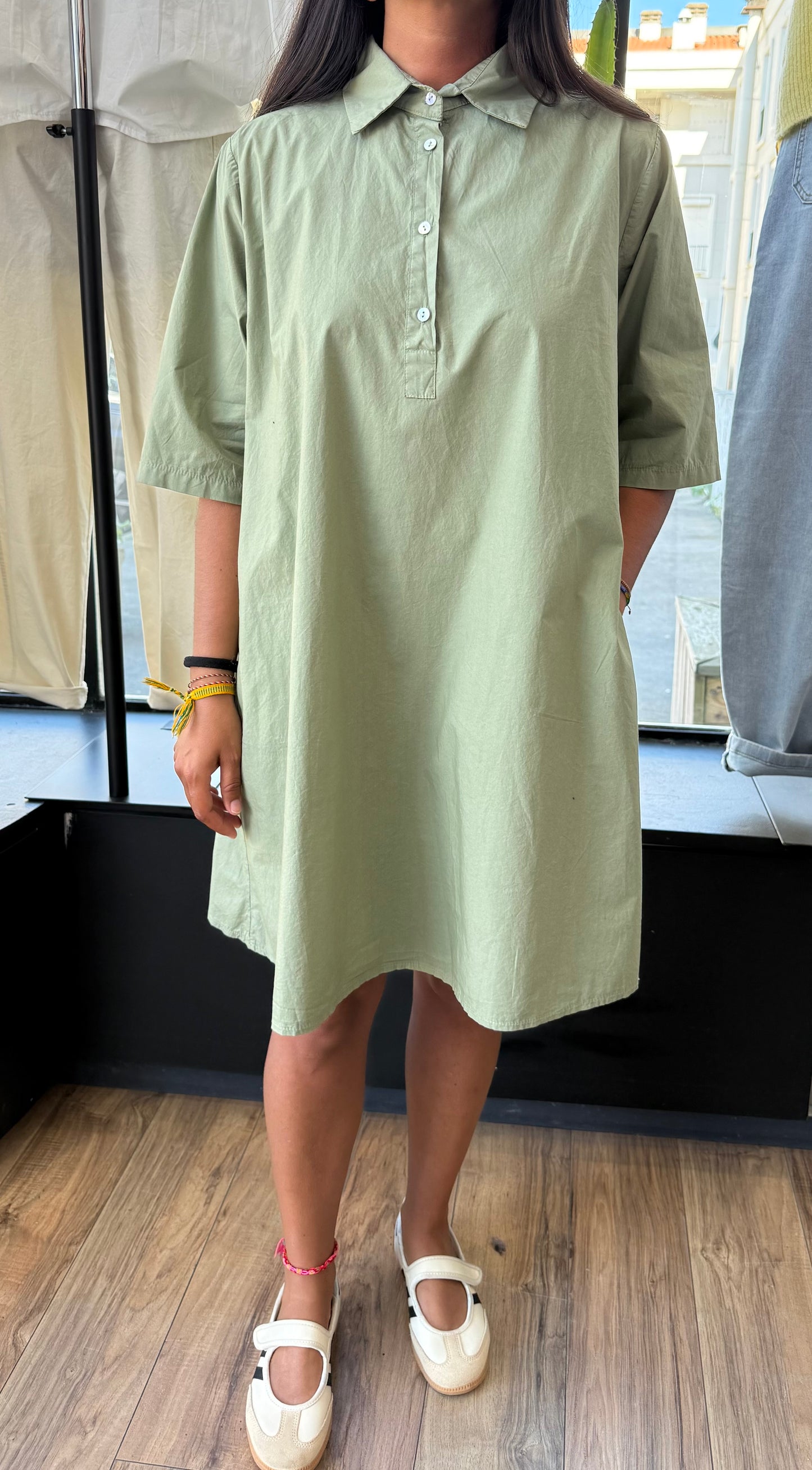 Robe . Celeste
